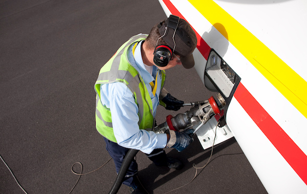 Refueling plane with sustainable aviation fuel in Rotterdam.