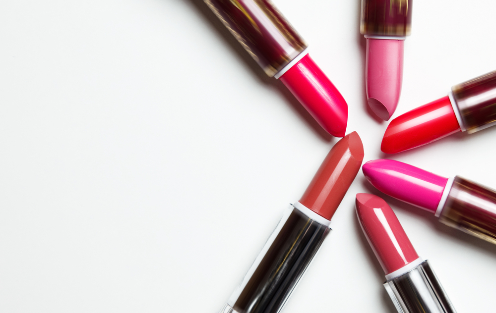 lipstick L'Oreal beauty cosmetics carbon-neutral