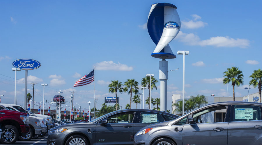 Windy System wind-and-solar energy generator at a Ford dealership