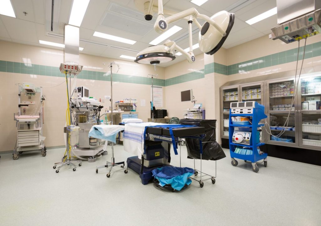 Work in health care? These 4 strategies can help you cut costs and carbon content