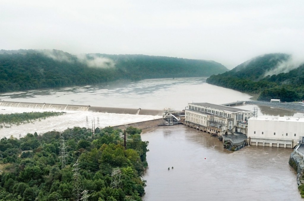 Hydroelectric dam