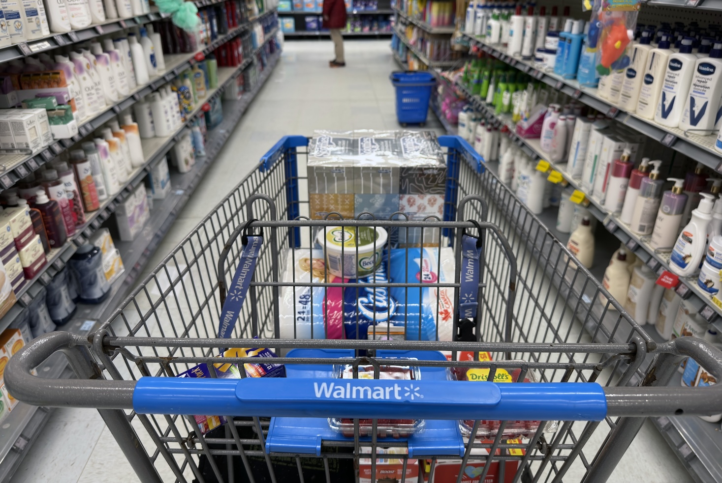 Walmart sets 2031 emissions reduction target Walmart sets 2031 emissions reduction target